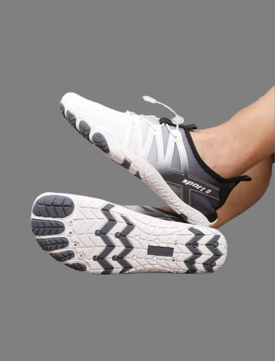 WHITE/BLACK WATER SHOES