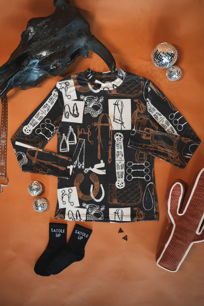 MAKE IT TACKY LONG SLEEVETOP