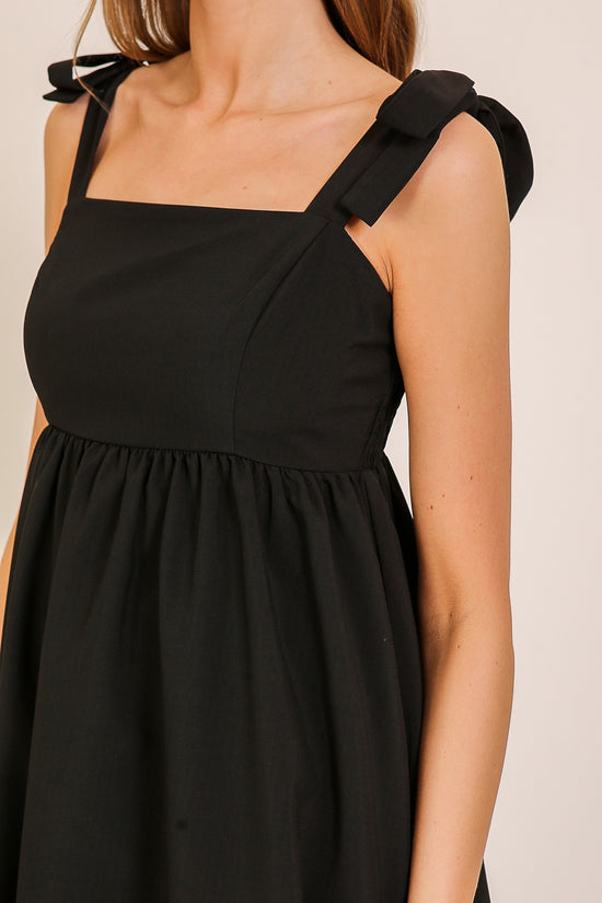 CHIC VIBES BUBBLE DRESS - BLACK