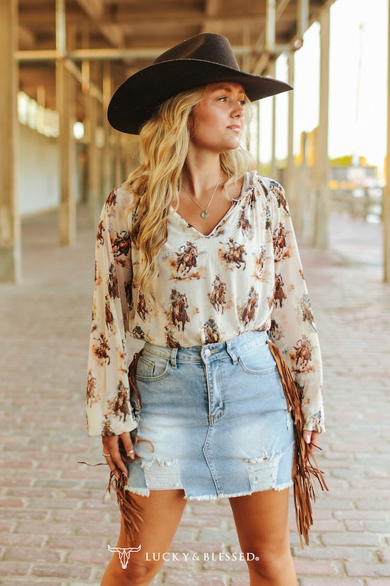 HORSE PRINT LONG SLEEVE TOP - CREAM